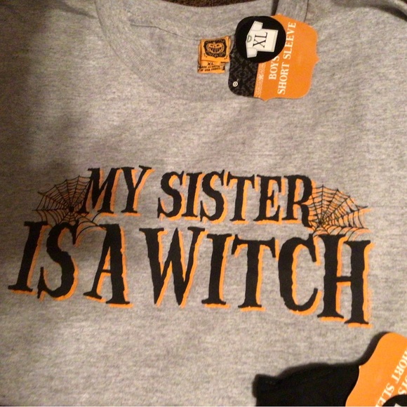 3 Halloween Kid Shirt WILL SCARE FOR CANDY L & XL MY SISTER IS A WITCH XL New - Picture 3 of 5